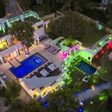 Peace And Tranquillity In The Prestigious Roca Lisa Region Of The White Isle Villa