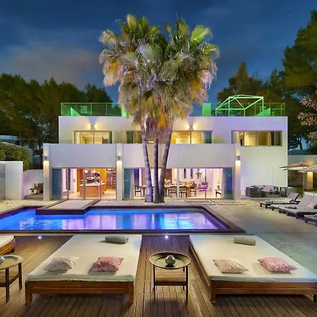 Peace And Tranquillity In The Prestigious Roca Lisa Region Of The White Isle * Santa Eularia des Riu
